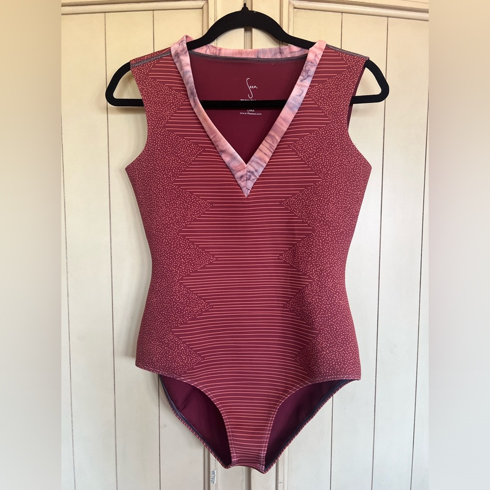 Seea Swimsuit, Surf Suit.  EUC. Large